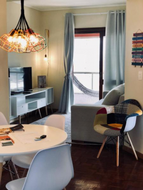 APARTAMENTO CENTRAL C/ VISTA PARA O VALE DOS VINHEDOS